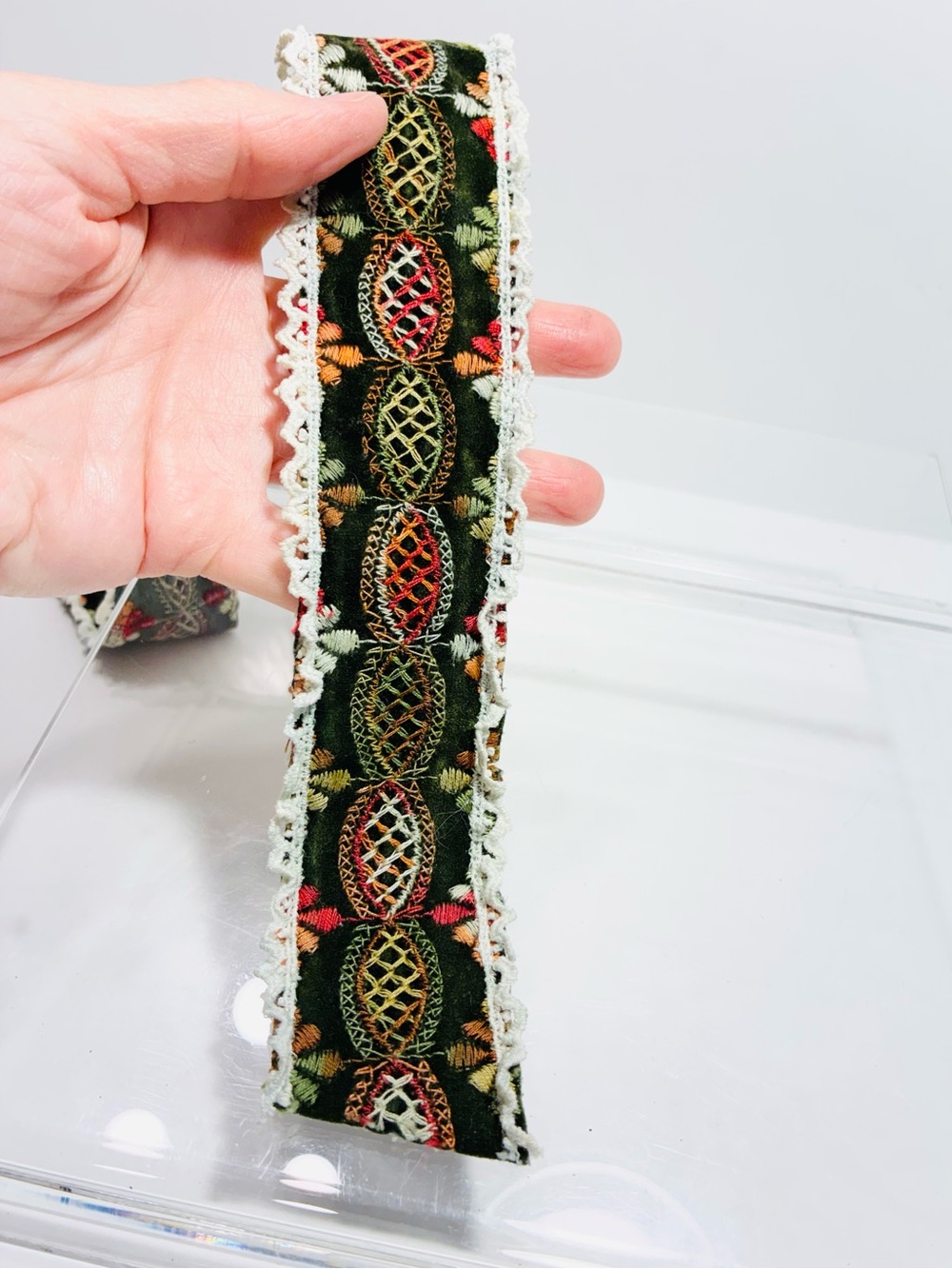 Vintage La Canastilla Miami FL Embroidered Lace Trim Velvet Panel Green 20.5”